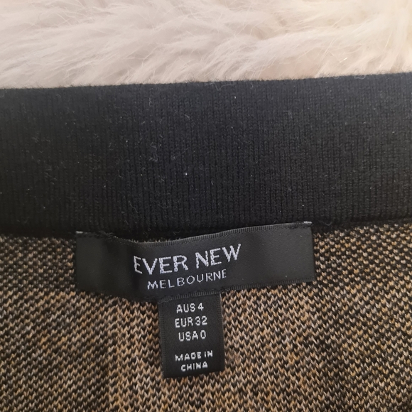 Evernew Checkered skirt - Picture 3 of 5